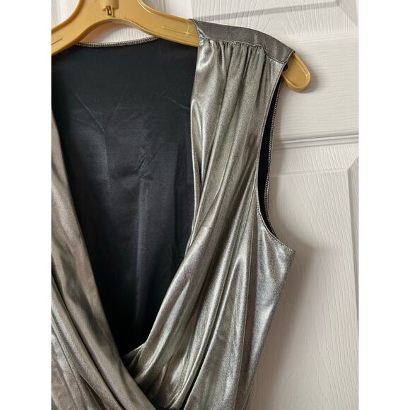 Womens Shiny Metallic Bodysuit Medium Silver Faux Wrap Lace Sleeveless Snap USA - Picture 3 of 9